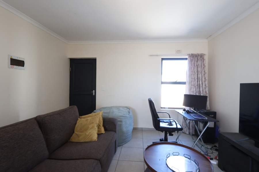2 Bedroom Property for Sale in Parklands Western Cape